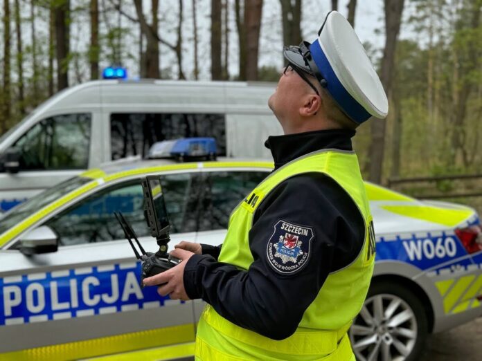 Policjanci Dron Fot. Policja